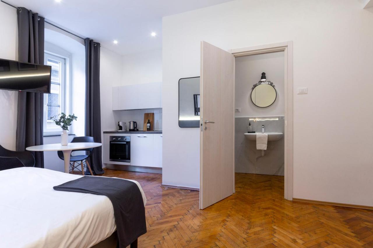 Amazing Studio In The City Center + Wifi Трієст Екстер'єр фото