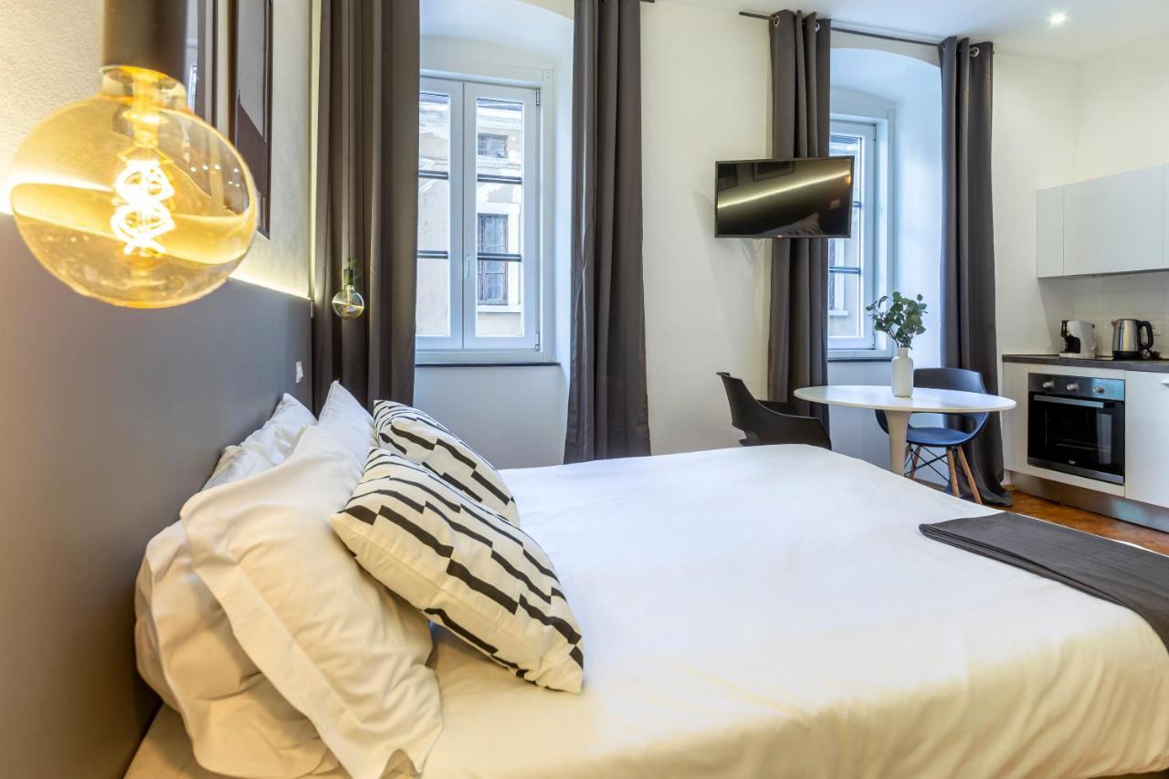 Amazing Studio In The City Center + Wifi Трієст Екстер'єр фото